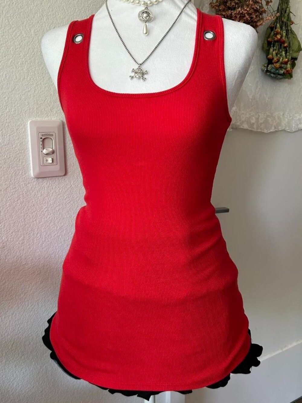 Y2K Arden B Red Ribbed Tank Top